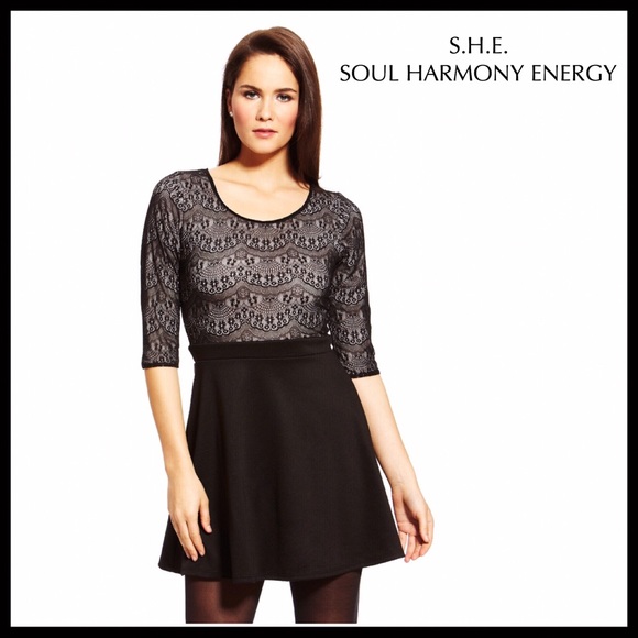 BABYDOLL MINI DRESS BLACK LACE A-LINE FLOWY 80s RETRO KNIT TUNIC DRESS A2C - Picture 2 of 8